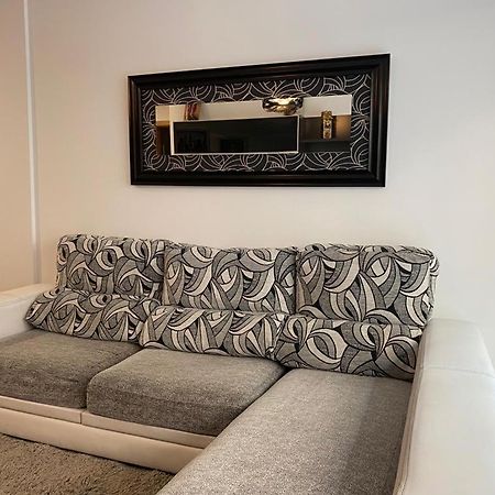 Апартаменти Piso Familiar Amplio Con Acceso Directo A La Playa Буеу Екстер'єр фото
